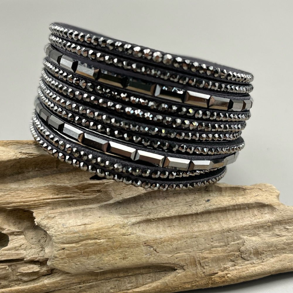 Black and Silver Beaded Bracelet